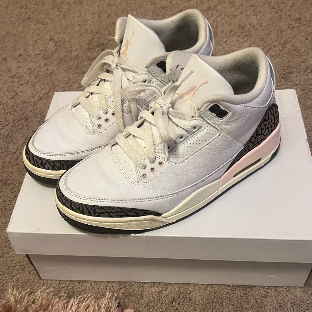 Jordan 3 Retro Neapolitan